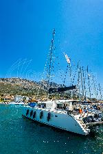 Mary One Lagoon 450 F