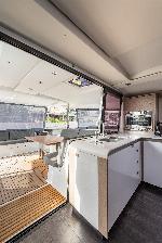 Rih Fountaine Pajot Isla 40