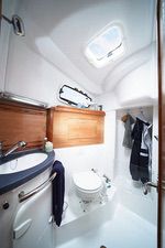 bavaria yachtbau bavaria 34 cruiser 2 cab 7