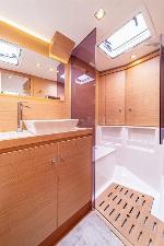 BAHIA FELIZ V Dufour 63 Exclusive