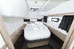 Chilli Fountaine Pajot Isla 40