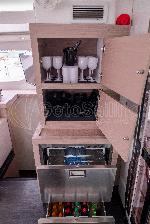 Sissy Fountaine Pajot Astrea 42