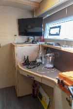 lagoon beneteau lagoon 630 motor yacht 32