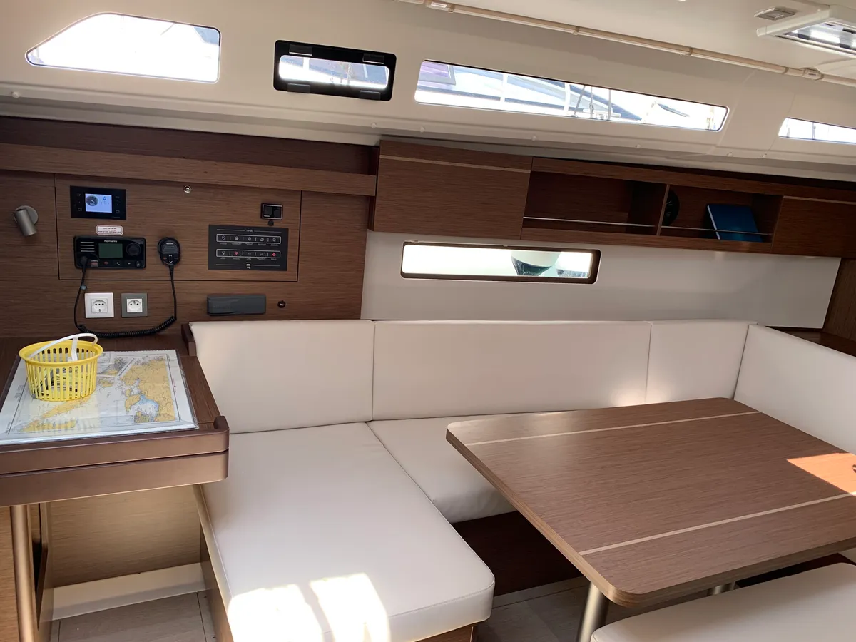 beneteau oceanis 401 10