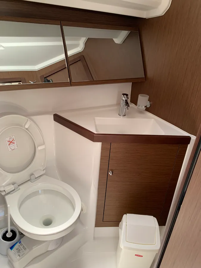 beneteau oceanis 401 15