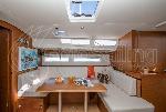 202746 Sun Odyssey 490