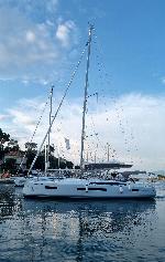 Izzy Sun Odyssey 490