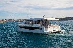 DANA Fountaine Pajot MY4.S