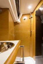 Dark Eyes Sun Odyssey 419