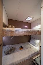 EQUINOX Fountaine Pajot 47