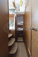 Eleven Lagoon 380 S2