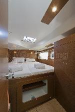 Eleven Lagoon 380 S2