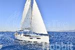 Hobbit Oceanis 35
