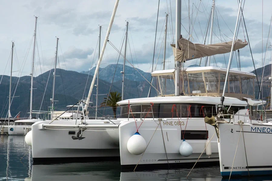 lagoon beneteau lagoon 46 11