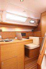 jeanneau sun odyssey 44i 12