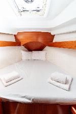 Too Lucky Cyclades 43.4