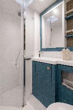 Dione Fountaine Pajot 47