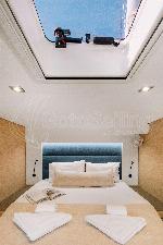 Dione Fountaine Pajot 47