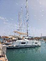 Nona Fountaine Pajot Isla 40