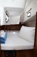 Red Kiss Sun Odyssey 380