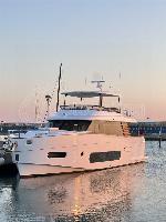 Moon light Azimut Magellano 66