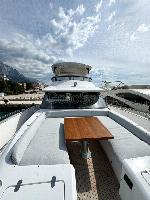 Moon light Azimut Magellano 66