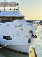 Moon light Azimut Magellano 66