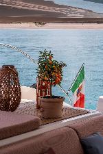 SAILUXE - Gloria Lagoon Sixty 5