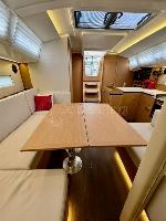 Lucia Sun Odyssey 410