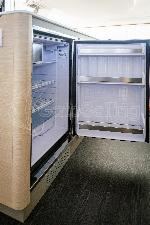 Gentle Giant Fountaine Pajot Aura 51