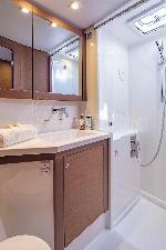 Alegria Lagoon 450 F