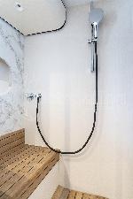 Olivia Azimut Magellano 60