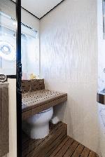 Olivia Azimut Magellano 60