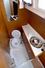 Kiss Kiss Sun Odyssey 419