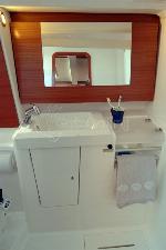 China girl Dufour 375 GL