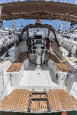 Hija del Viento Sun Odyssey 319