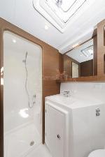 ROYAL SALUTE Lagoon 42