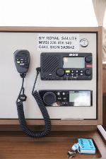 ROYAL SALUTE Lagoon 42