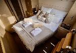 lagoon beneteau lagoon 630 motor yacht 10