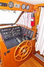 Holiday  Staryacht 1670