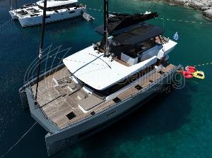 custom made moon yacht 60