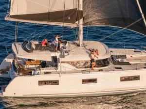 lagoon beneteau lagoon 46