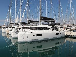 lagoon beneteau lagoon 42