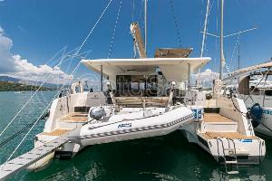 Servus Fountaine Pajot Fountaine Pajot Lucia 40