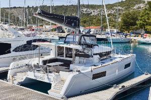 lagoon beneteau lagoon 40