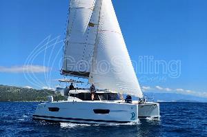 Luce Fountaine Pajot Fountaine Pajot Lucia 40