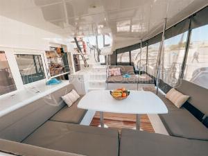 lagoon beneteau lagoon 450 s