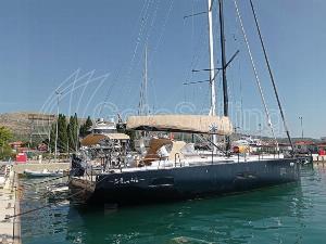 beneteau first 53