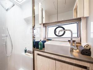 ECSTASEA  Sealine C390